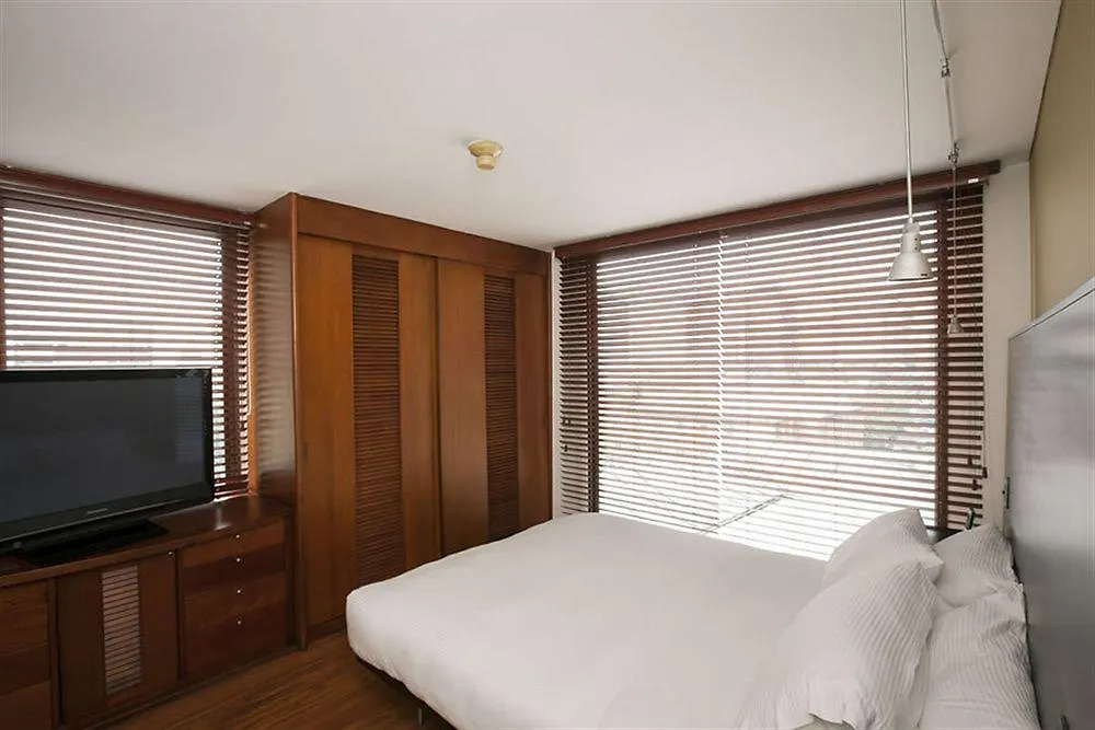 Hotel Lugano Suites Богота