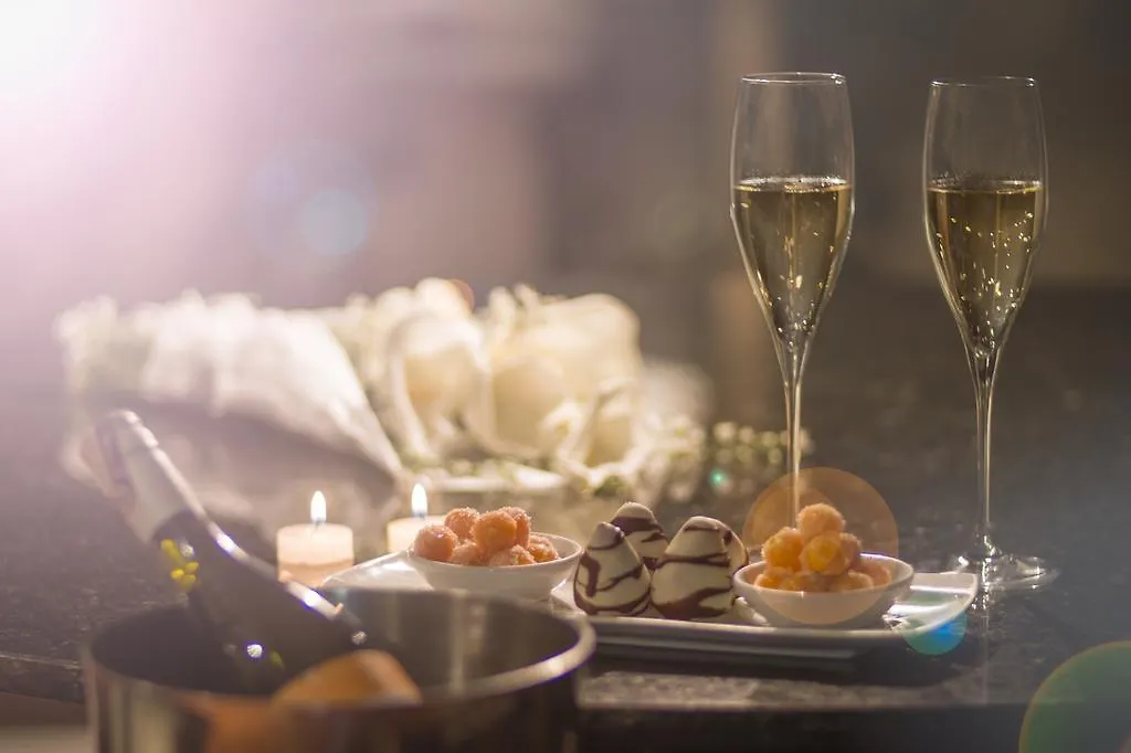 Hotel Lugano Suites Богота