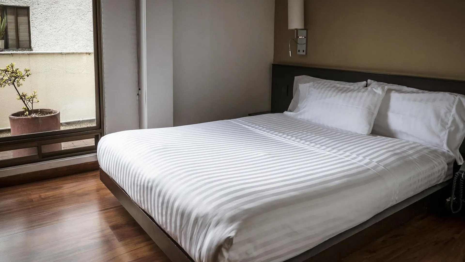 Hotel Lugano Suites Богота 5*,  Колумбия